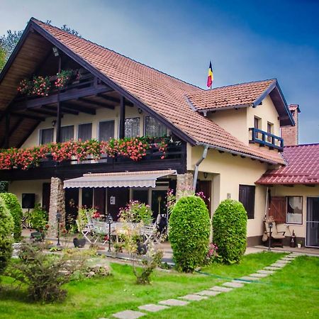 Villa Casa Csiki Rîşnov Exterior foto